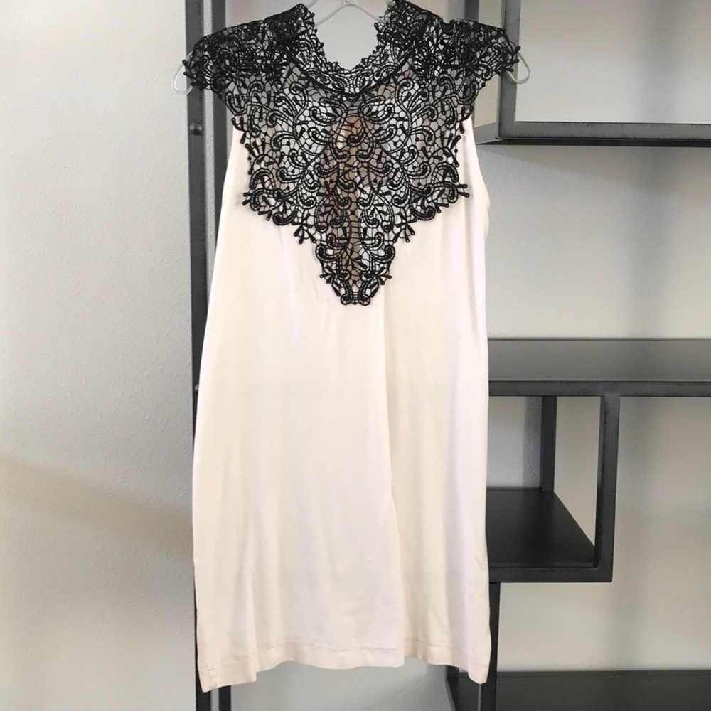 Audrey 3+1 Embroidered Top Dress